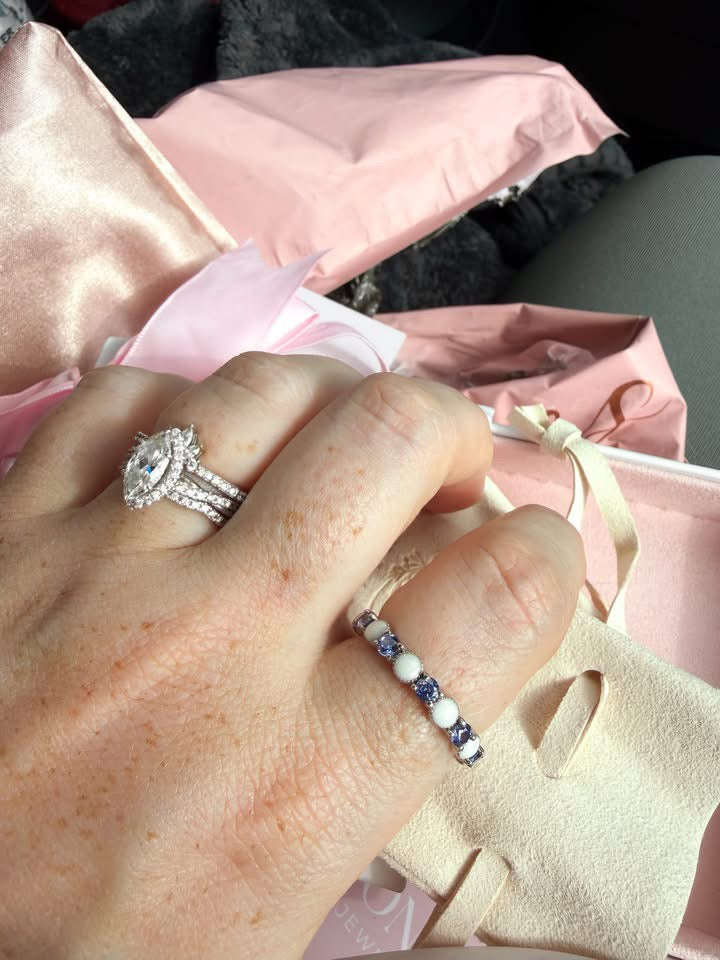 Scarlett Heirloom Band